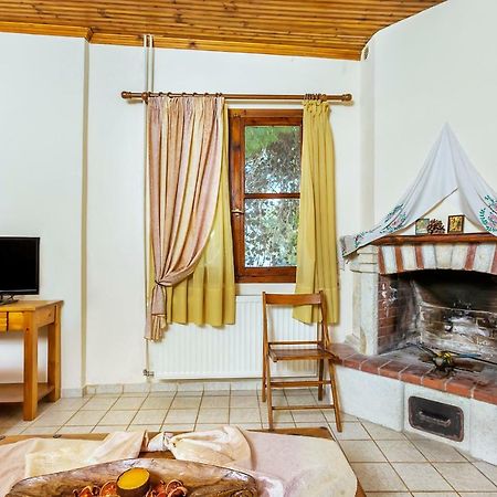 Xenios Loutra Village Karnagio Exterior foto