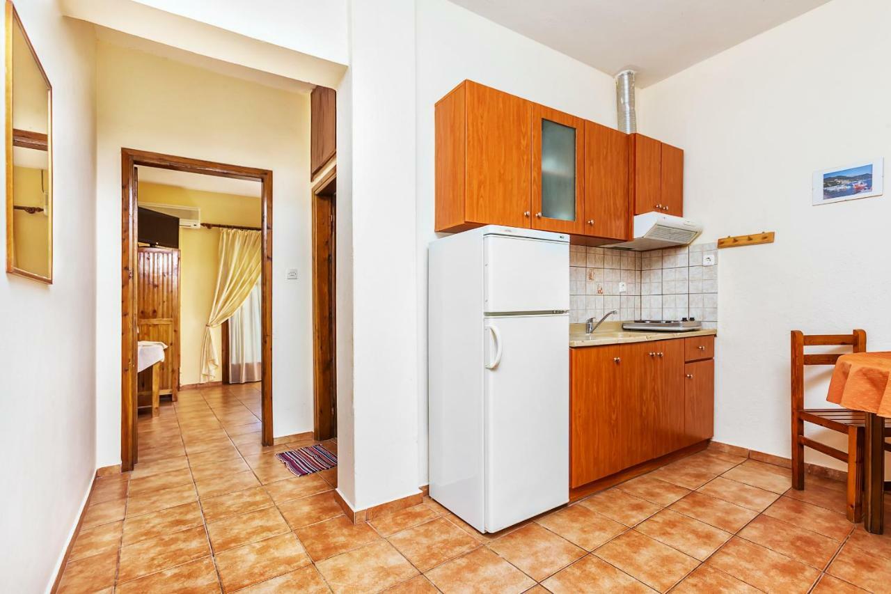 Xenios Loutra Village Karnagio Exterior foto